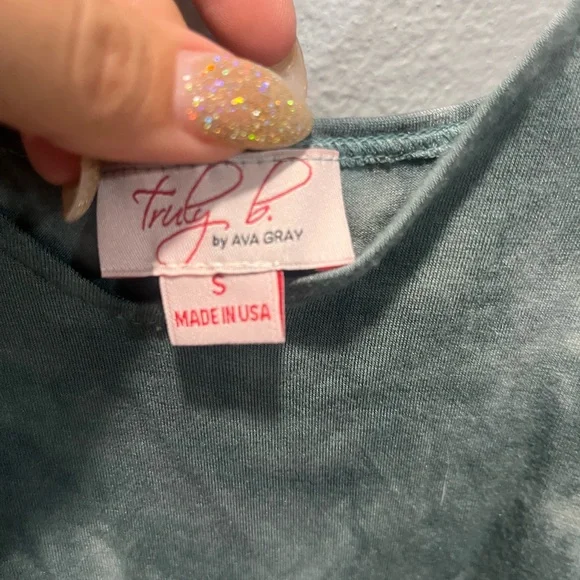 Truly b. By AVA GRAY tank - Picture 2 of 5